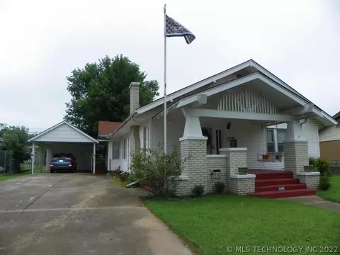 944 E Moses St, Cushing, OK 74023 photo 1