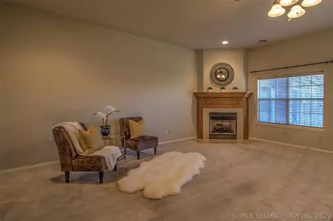 7904 E 27th Pl, Tulsa, OK 74129 photo 7