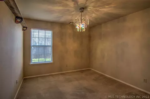 7904 E 27th Pl, Tulsa, OK 74129 photo 18