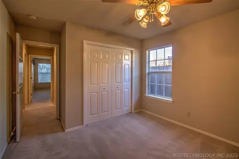 7904 E 27th Pl, Tulsa, OK 74129 photo 22
