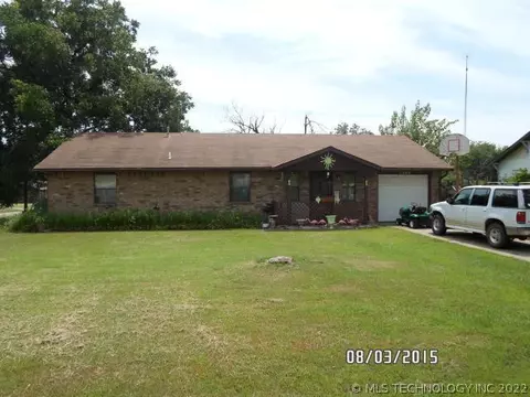 1249 E Walnut St, Cushing, OK 74023 photo 1