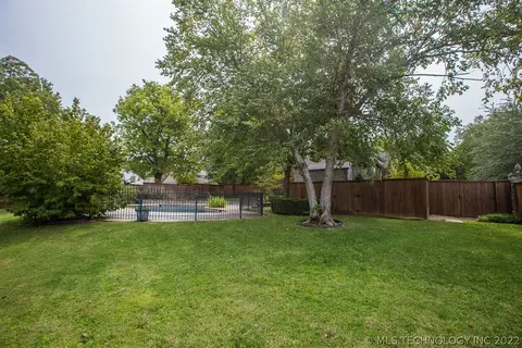 2411 E 27th Pl, Tulsa, OK 74114 photo 35
