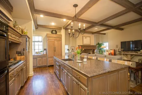 2411 E 27th Pl, Tulsa, OK 74114 photo 12