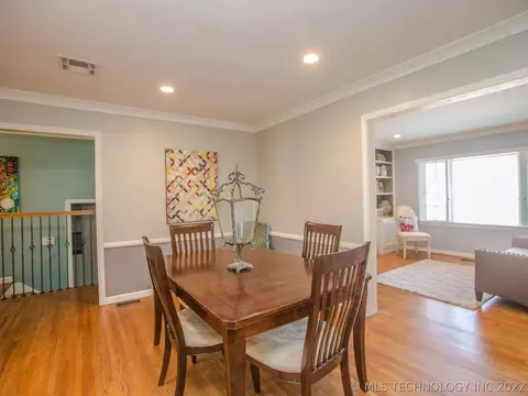 1926 E 35th Pl, Tulsa, OK 74105 photo 8