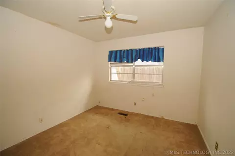 1527 E 56th St, Tulsa, OK 74105 photo 15