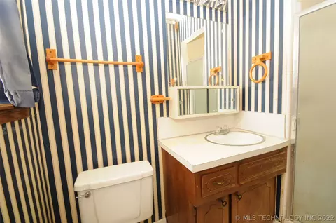1527 E 56th St, Tulsa, OK 74105 photo 7