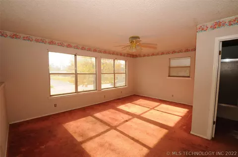 1527 E 56th St, Tulsa, OK 74105 photo 10