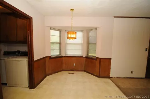 1527 E 56th St, Tulsa, OK 74105 photo 20