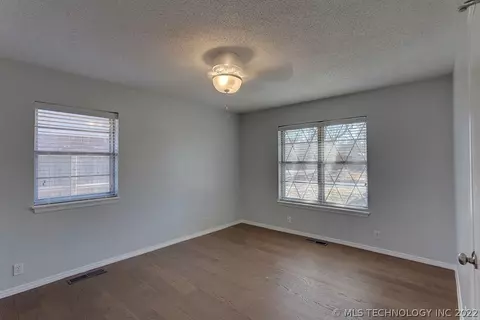 1809 E 58th St, Tulsa, OK 74105 photo 31