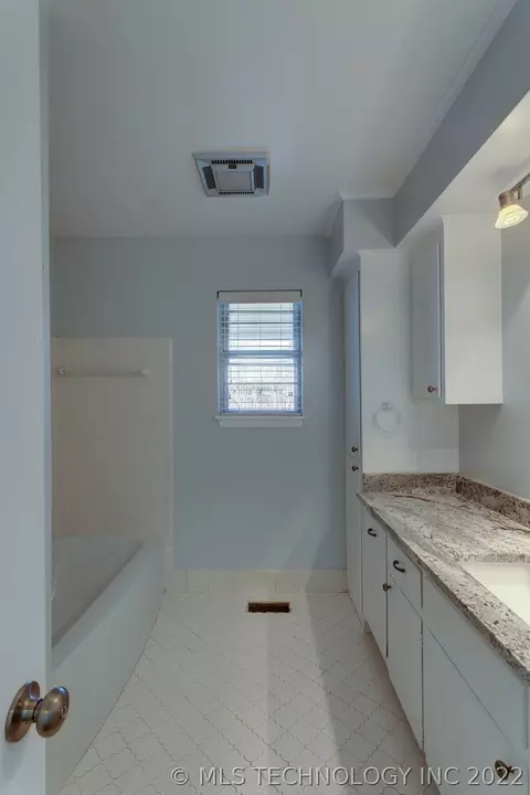 1809 E 58th St, Tulsa, OK 74105 photo 26