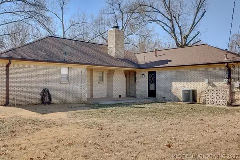 1809 E 58th St, Tulsa, OK 74105 photo 6