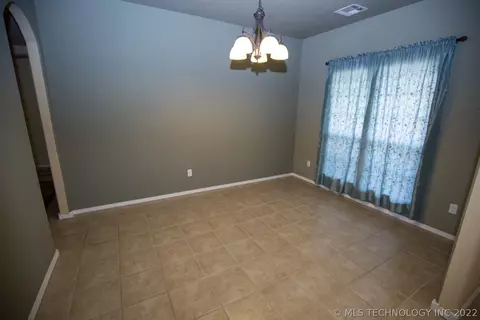 13306 E 43rd St, Tulsa, OK 74134 photo 8