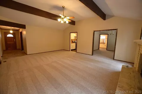 9026 E 67th St, Tulsa, OK 74133 photo 6