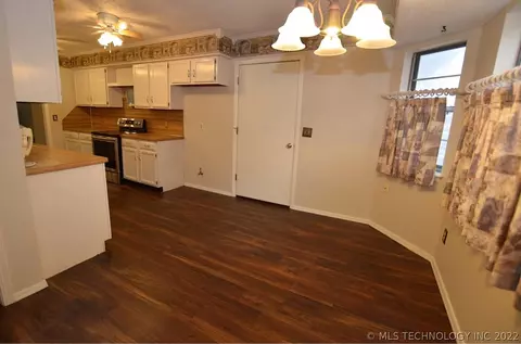 9026 E 67th St, Tulsa, OK 74133 photo 11