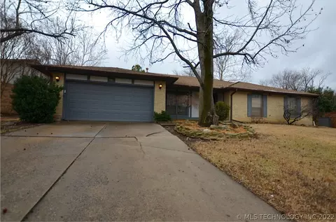 9026 E 67th St, Tulsa, OK 74133 photo 3