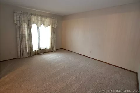 9026 E 67th St, Tulsa, OK 74133 photo 14