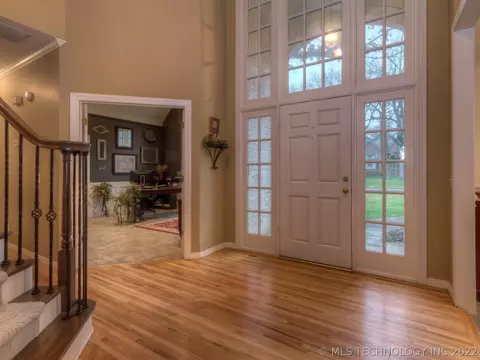 5146 E 107th Pl, Tulsa, OK 74137 photo 2