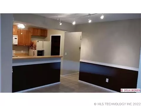 11004 E 14th Ct, Tulsa, OK 74128 photo 9
