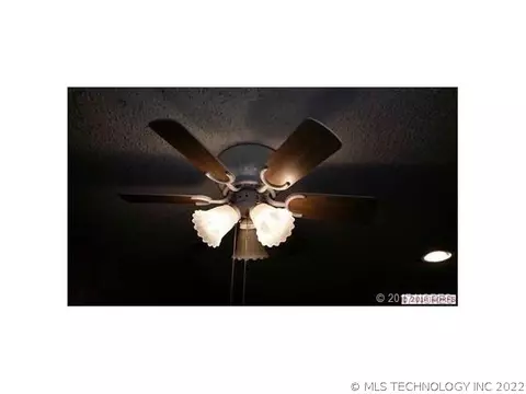 11004 E 14th Ct, Tulsa, OK 74128 photo 8