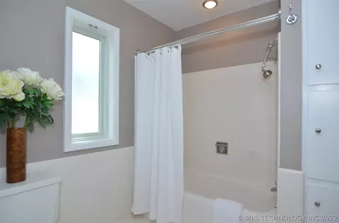 3737 E 48th Pl, Tulsa, OK 74135 photo 31