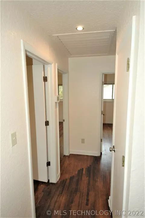 5951 E 26th St, Tulsa, OK 74114 photo 21