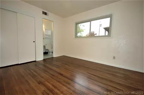 5951 E 26th St, Tulsa, OK 74114 photo 20