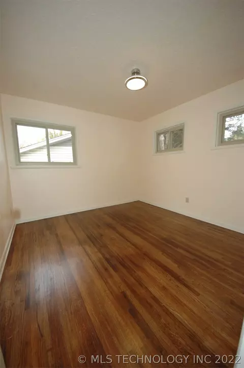 5951 E 26th St, Tulsa, OK 74114 photo 19