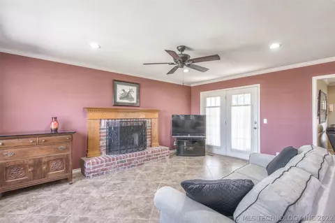 3203 E 84th St, Tulsa, OK 74137 photo 4