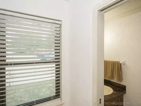 2209 E 67th Street 2107, Tulsa, OK 74136 photo 12