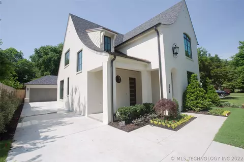 1038 E 34th St S, Tulsa, OK 74105 photo 1