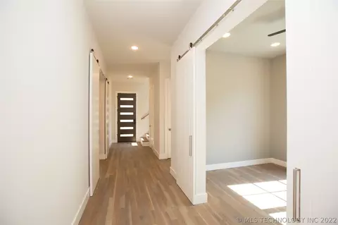 1038 E 34th St S, Tulsa, OK 74105 photo 5