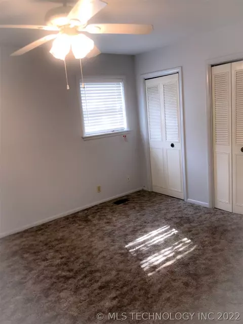 8524 E 38th St, Tulsa, OK 74145 photo 14