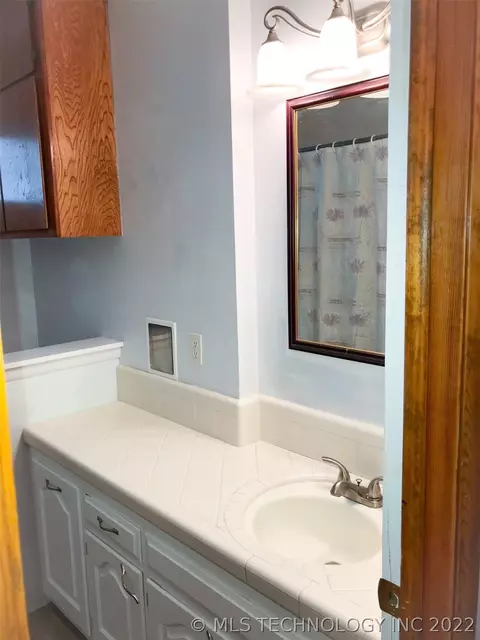 8524 E 38th St, Tulsa, OK 74145 photo 9