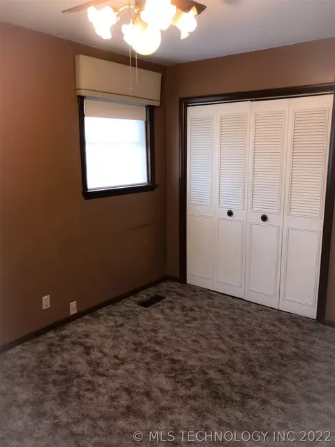 8524 E 38th St, Tulsa, OK 74145 photo 16