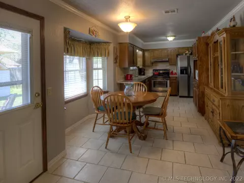 315 E Waco Pl, Broken Arrow, OK 74011 photo 8