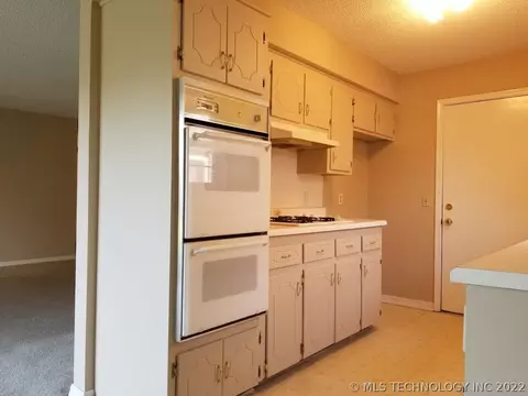 11843 E 64th St, Broken Arrow, OK 74012 photo 8