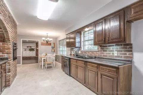 7032 E 69th St, Tulsa, OK 74133 photo 16