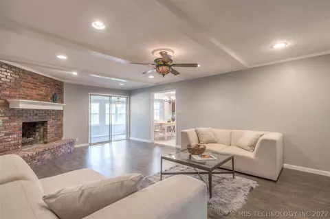7032 E 69th St, Tulsa, OK 74133 photo 9