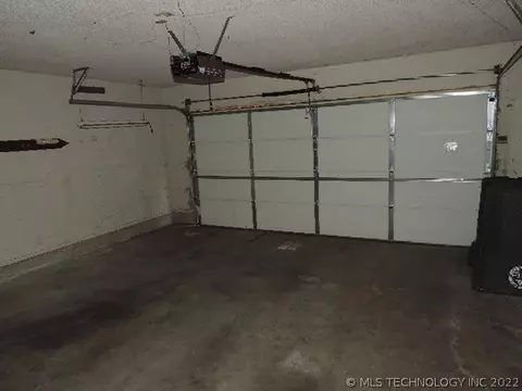 12542 E 37th Pl, Tulsa, OK 74146 photo 7