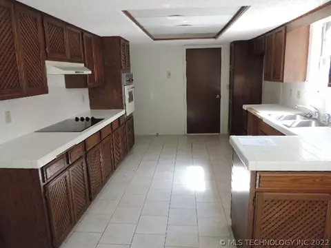 12542 E 37th Pl, Tulsa, OK 74146 photo 6