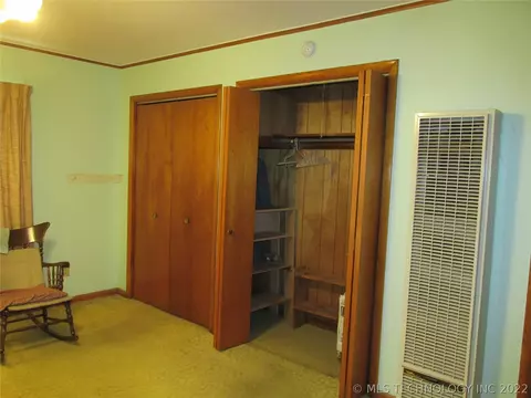 6934 E Latimer Pl, Tulsa, OK 74115 photo 8