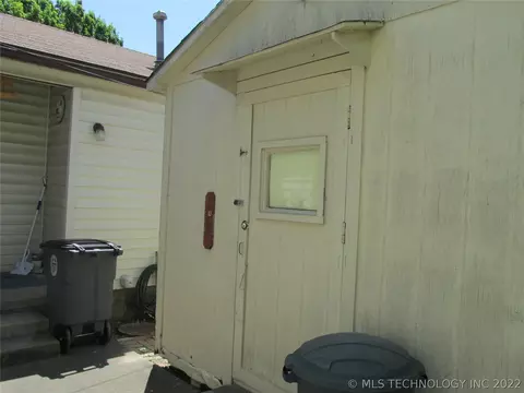 6934 E Latimer Pl, Tulsa, OK 74115 photo 5