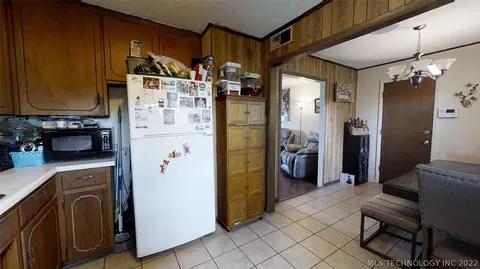 7427 E 2nd St, Tulsa, OK 74112 photo 12