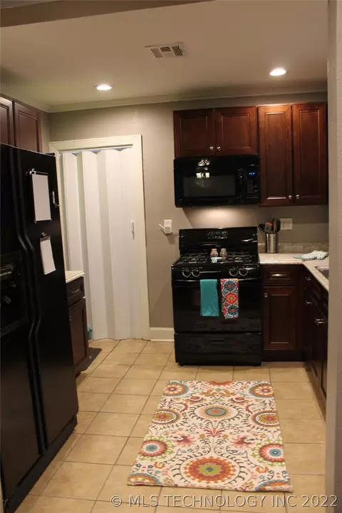 3516 E 3rd St, Tulsa, OK 74112 photo 14