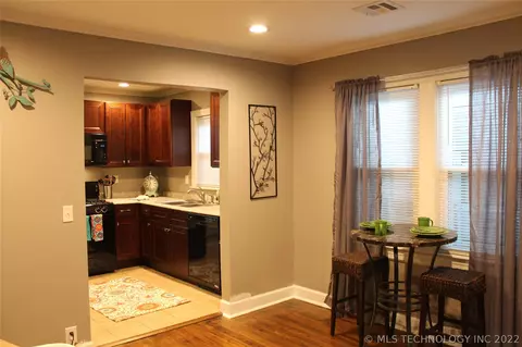 3516 E 3rd St, Tulsa, OK 74112 photo 9