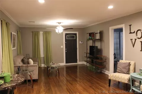 3516 E 3rd St, Tulsa, OK 74112 photo 8