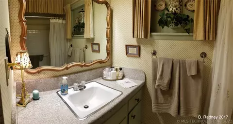 1705 E 59th Pl, Tulsa, OK 74105 photo 28