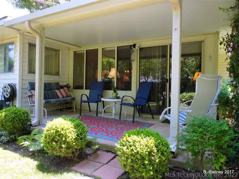 1705 E 59th Pl, Tulsa, OK 74105 photo 16