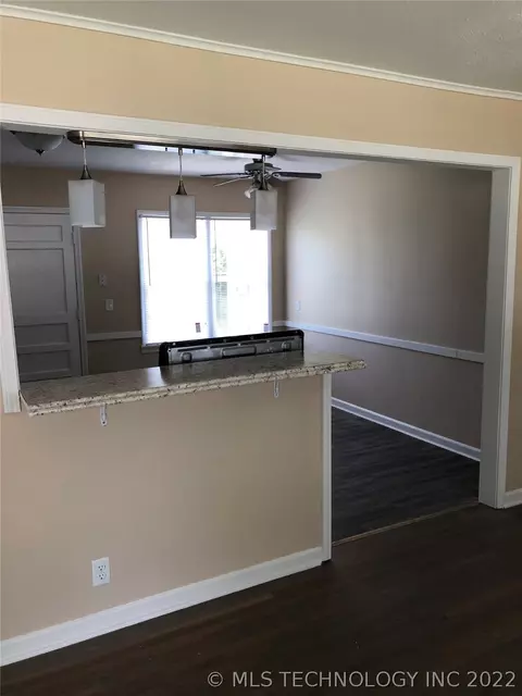5970 E King Pl, Tulsa, OK 74115 photo 3