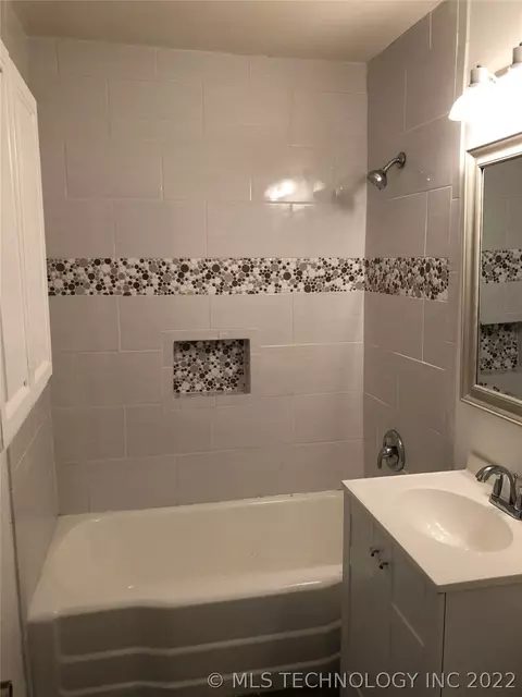 5970 E King Pl, Tulsa, OK 74115 photo 6